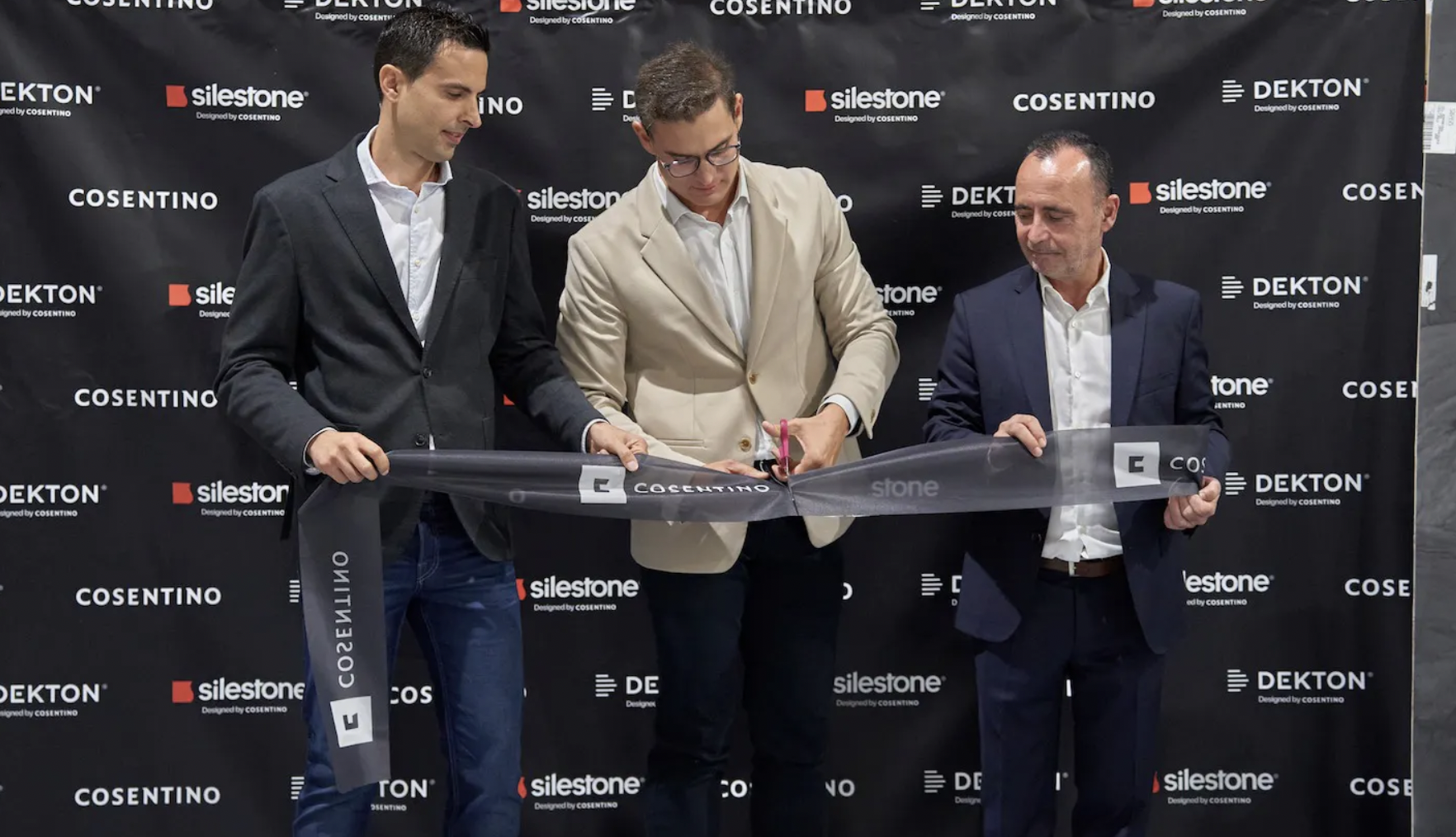 Inauguración del centro de Cosentino en Gran Canaria. / AH