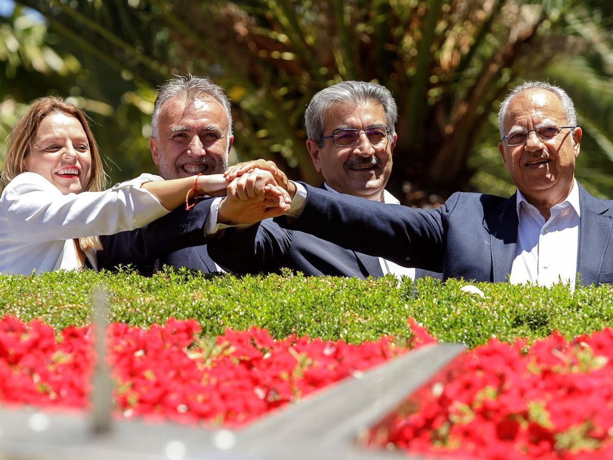 Imagen del día de la firma del Pacto de las Flores en junio de 2019, que se enfrentará en el debate de la nacionalidad. / EFE