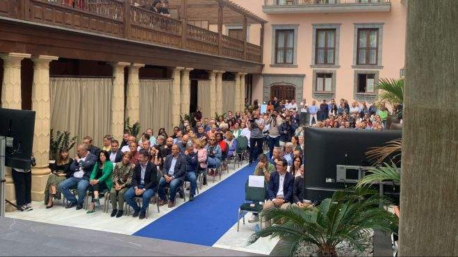 Acto de presentación de la candidatura de María Fernández. /Coalición Canaria