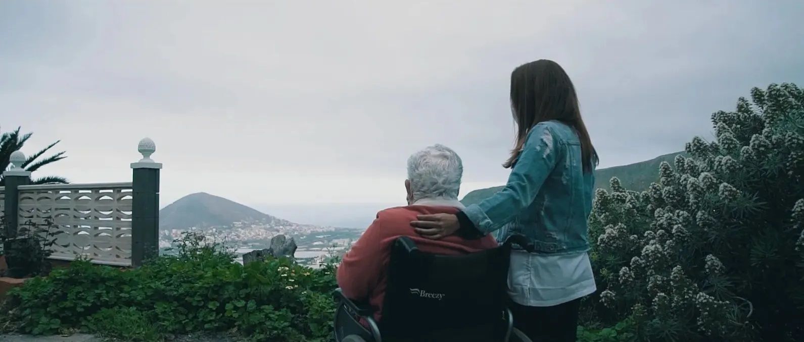 En la imagen, un usuario del programa de mayores acompañados, una de las principales apuestas de Gáldar en servicios sociales. / AH