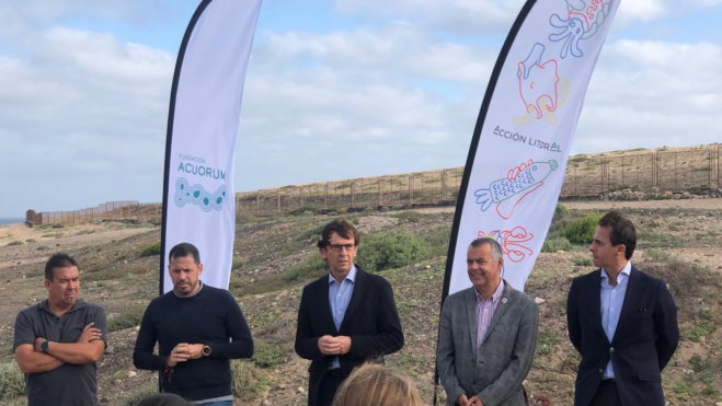 Asistentes al evento en la playa de Aguadulce. / Atlántico Hoy