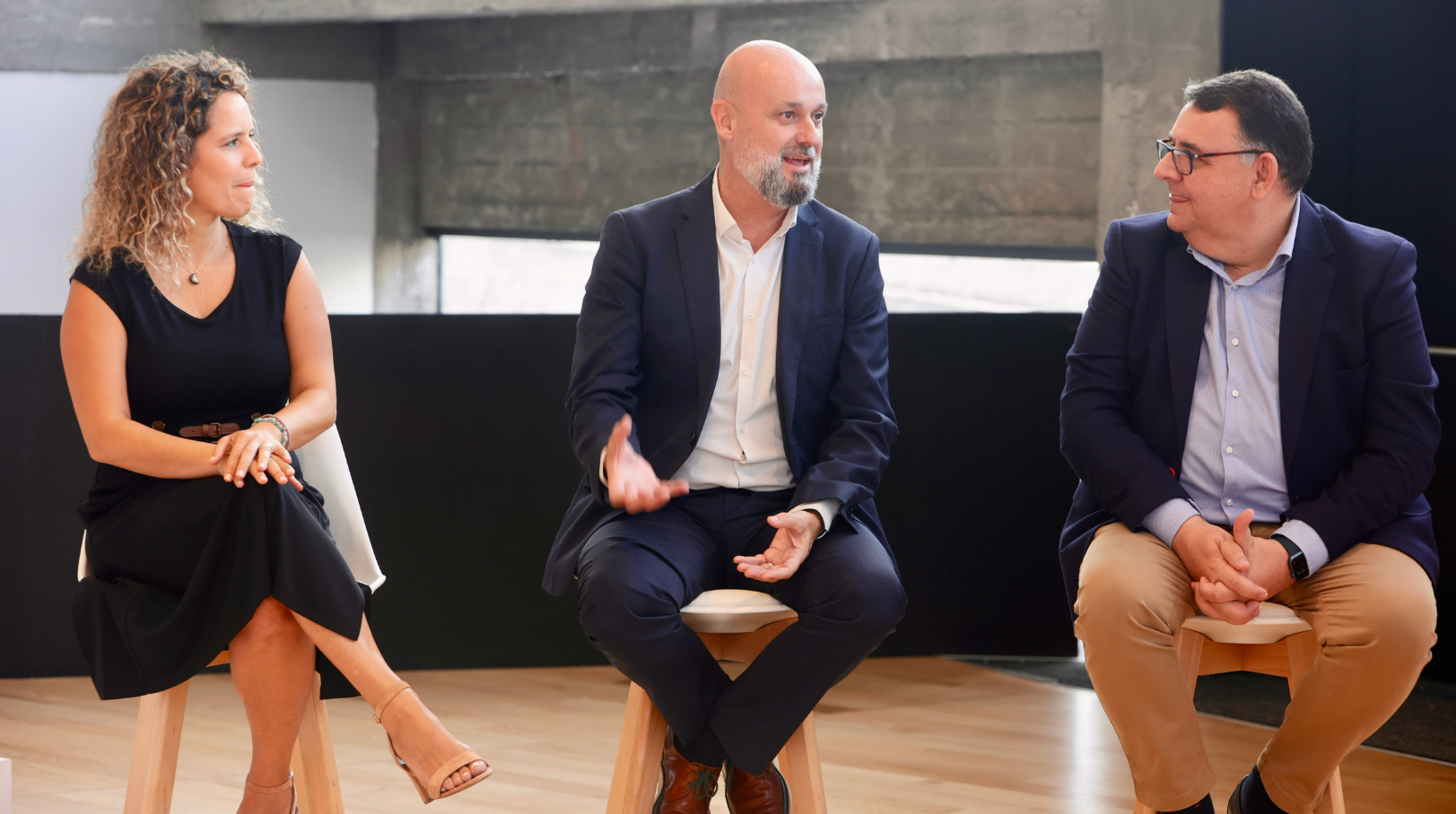Celia Hernández, Pepe Segura y Manuel Sánchez en el foro 'Desmontando la desinformación'. /Philip Morris