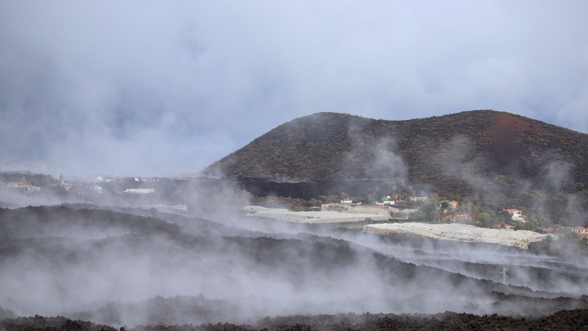 Efectos que el temporal de lluvia dejó en la Isla de La Palma en zonas de la erupción. / Efe