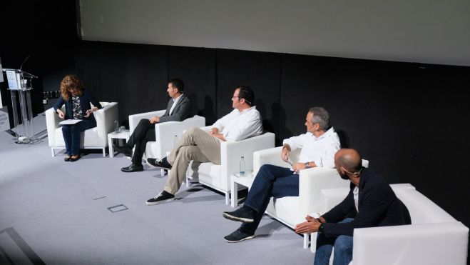 Mesa redonda del primer día en la Mobile Week. /Ayuntamiento de Las Palmas de Gran Canaria