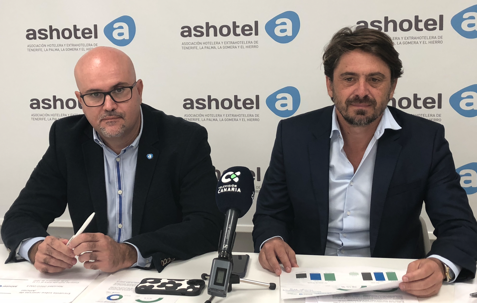 Juan Pablo González, gerente, y Jorge Marichal, presidente de Ashotel./ CEDIDA