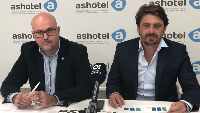 Juan Pablo González, gerente, y Jorge Marichal, presidente de Ashotel./ CEDIDA