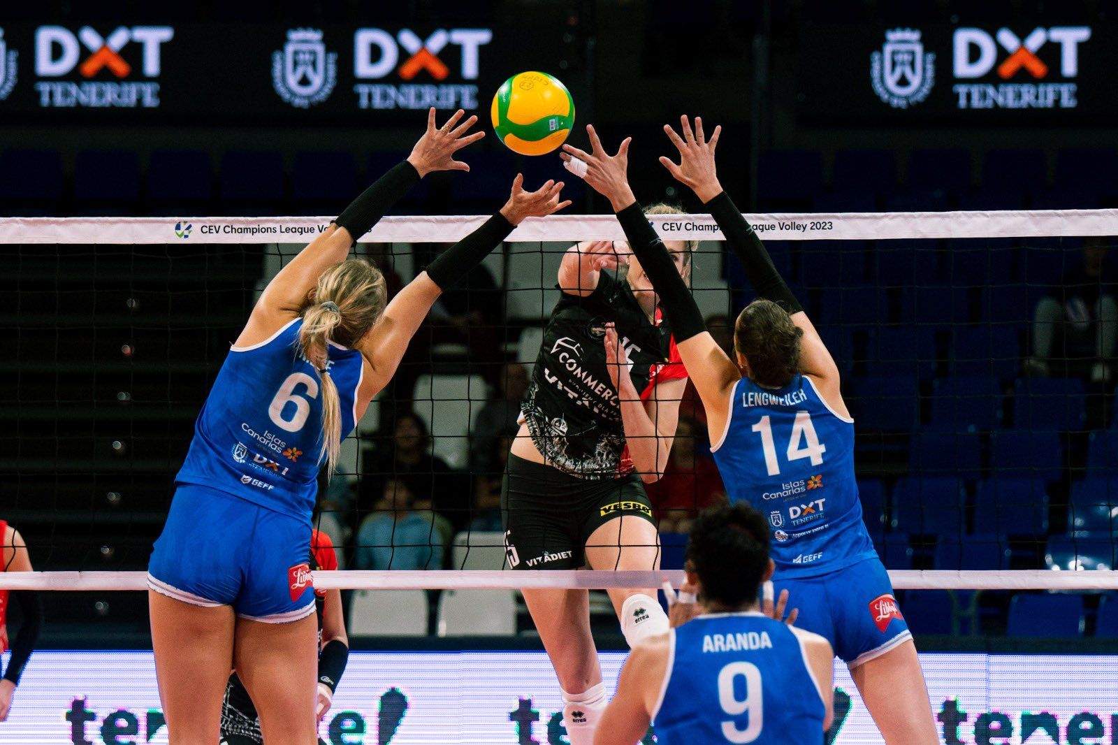 El Haris perdió por 0-3 ante el líder de la liga polaca en el encuentro de Champions League disputado en el Santiago Martín./ Twitter Haris.