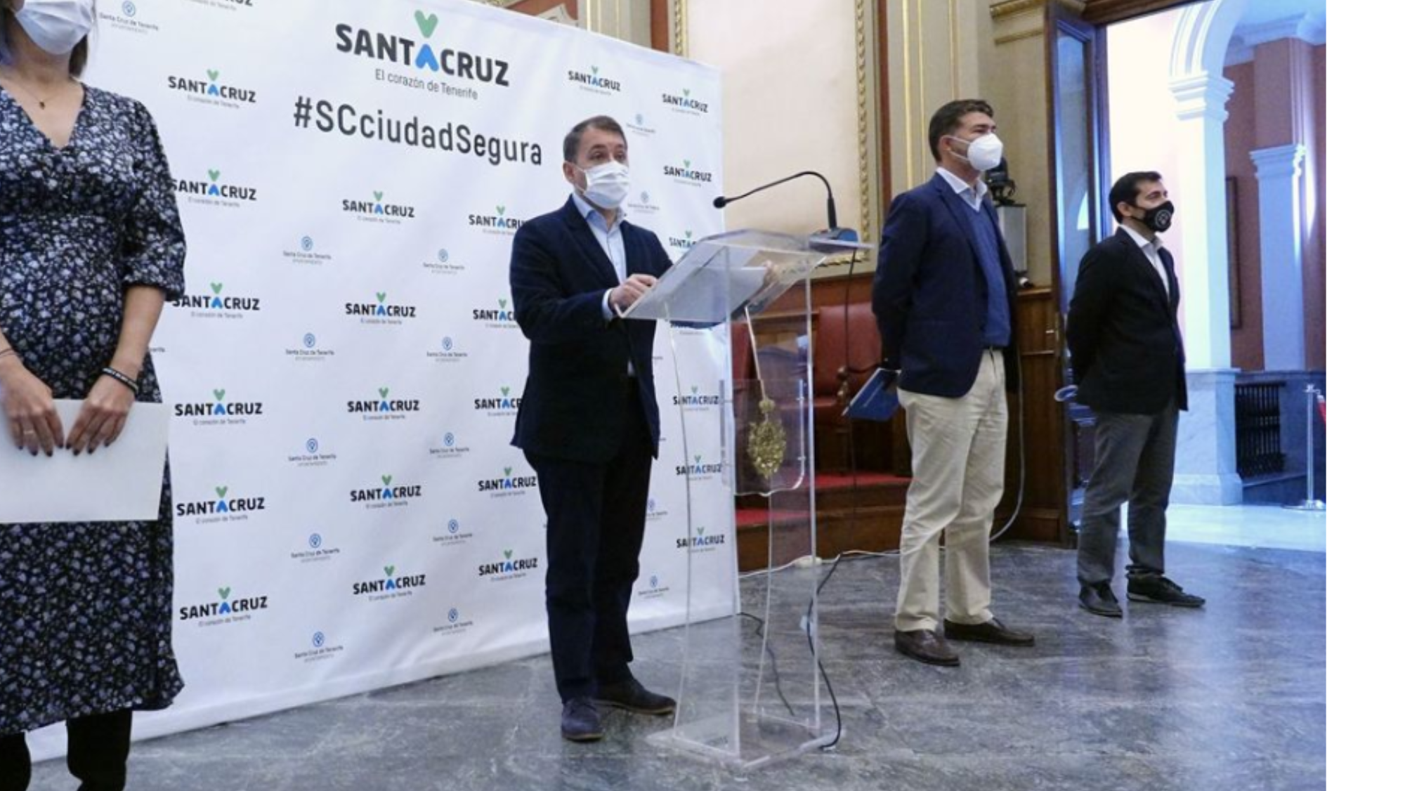 El alcalde de Santa Cruz, José Manuel Bermúdez, en la presentación de los 191 proyectos en diciembre de 2020./ Ayto. S/C