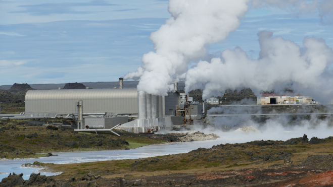 Planta de geotermia en Islandia. / PXHERE