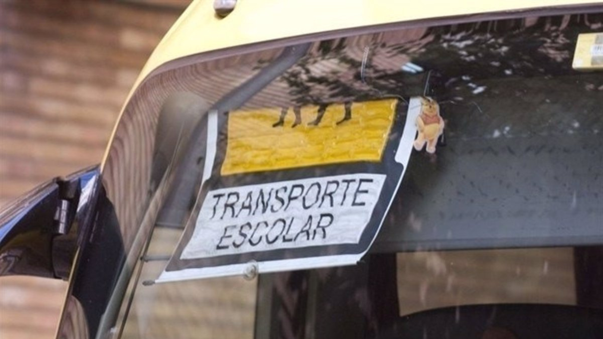 Guagua dedicada al transporte escolar, como las afectadas por los servicios mínimos. / Europa Press