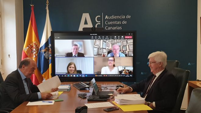 Imagen del pleno de la Audiencia de Cuentas de Canarias celebrado el 28 de diciembre de 2022. / Audiencia de Cuentas