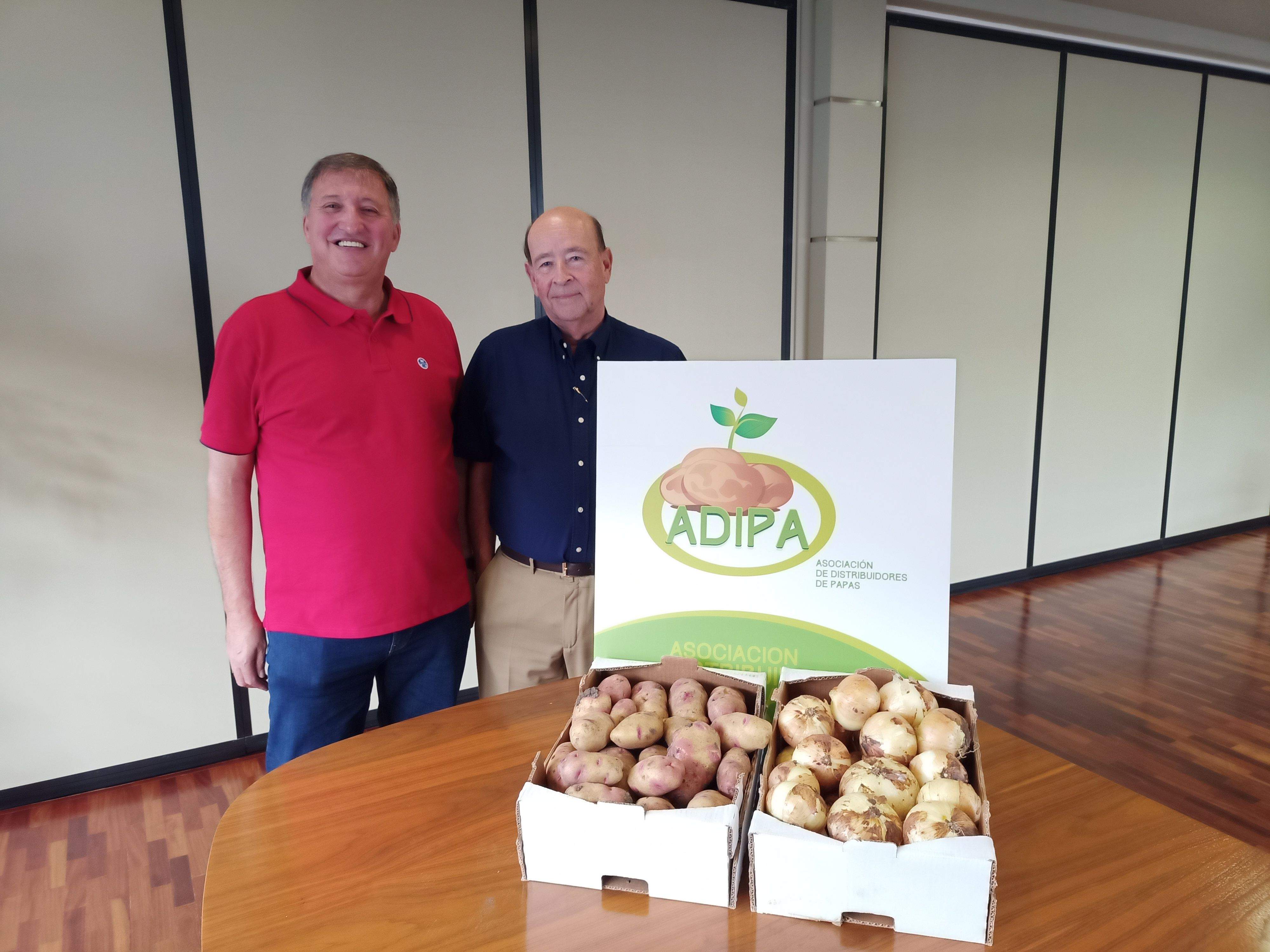 Juan Luis Pulido (i), presidente de ADIPA,y Juan Armando Rodríguez, presidente de ASEMERCA. / ASEMERCA Juan Luis Pulido (i), presidente de ADIPA,y Juan Armando Rodríguez, presidente de ASEMERCA. / ASEMERCA