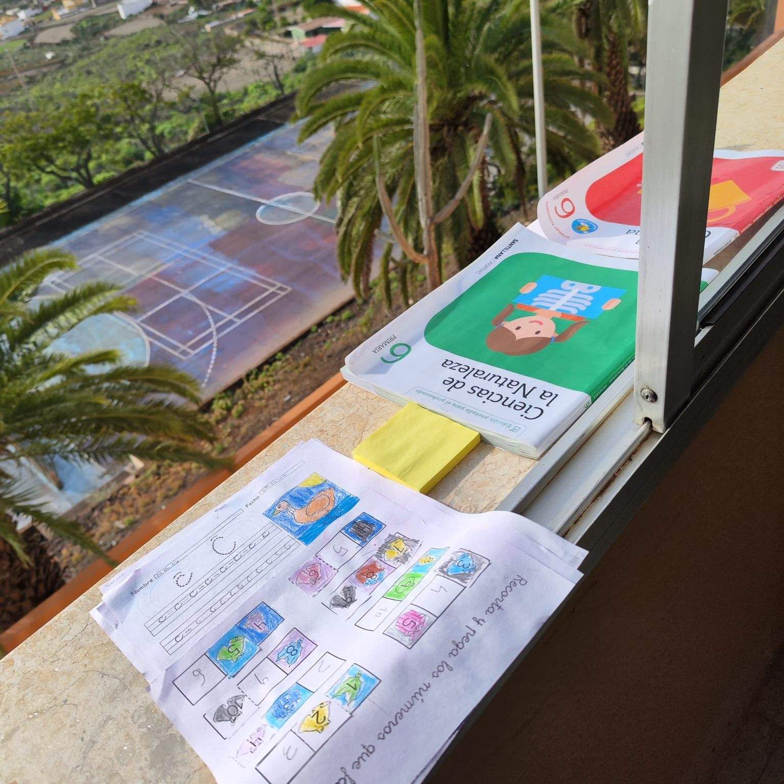 Libros de alumnos del CEIP Granadilla de Abona./ Cedida