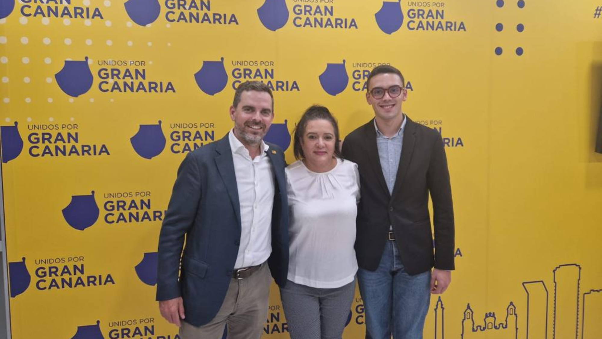 Lucas Bravo de Laguna (izq.), María Emma Díaz (centro) y Raúl del Toro. / Unidos por Gran Canaria