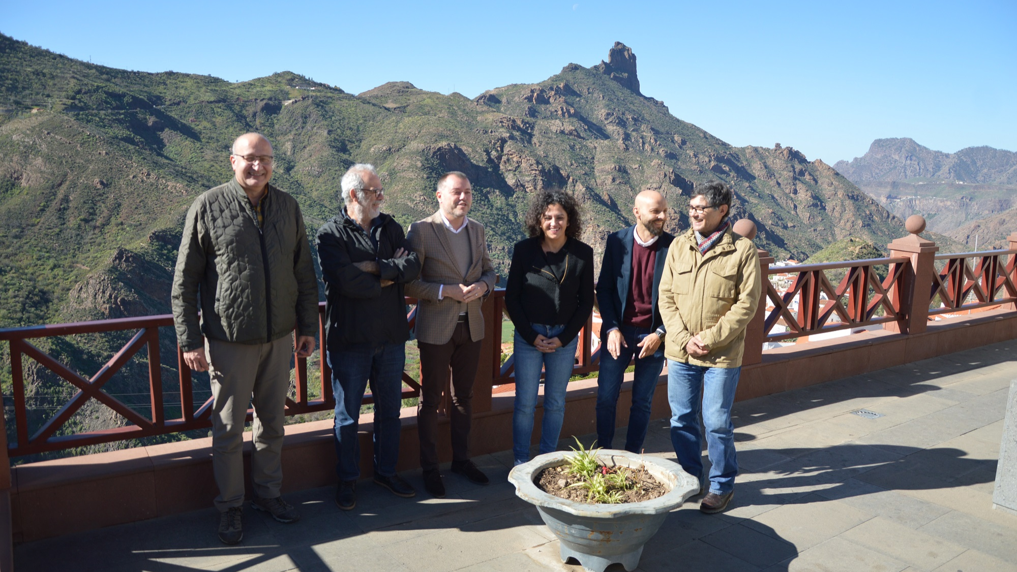 Foto de familia en Tejeda. /Cabildo de Gran Canaria Foto de familia en Tejeda. /Cabildo de Gran Canaria