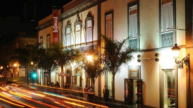 El Centro de Iniciativas Culturales de la Caja de Canarias, es una de las edificaciones que el arquitecto Ponce de León llevó a cabo en el barrio de Triana. /LPAVisit