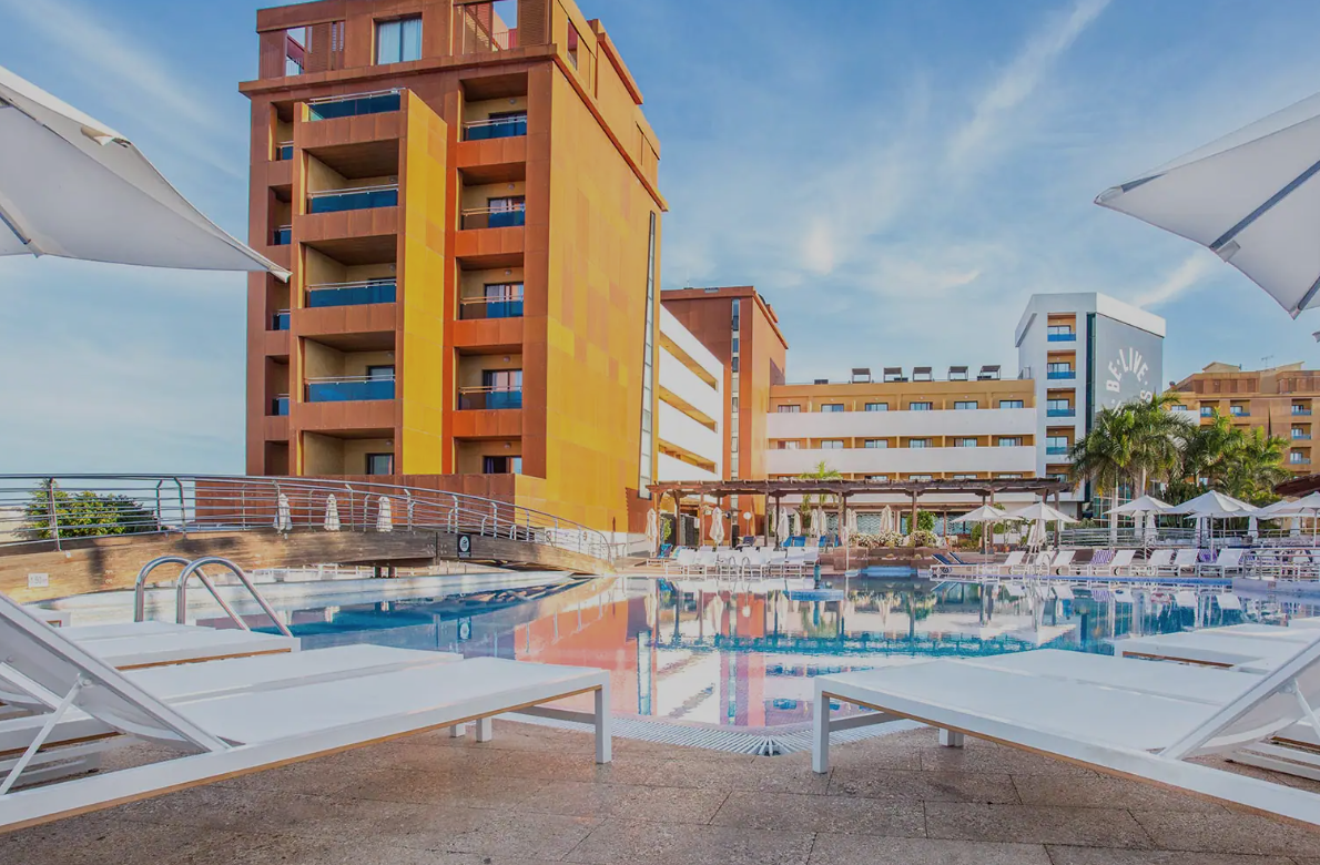 El antiguo hotel Be Live Experience La Niña, ahora AluaSoul Costa Adeje, gestionado por Hyatt./ CEDIDA