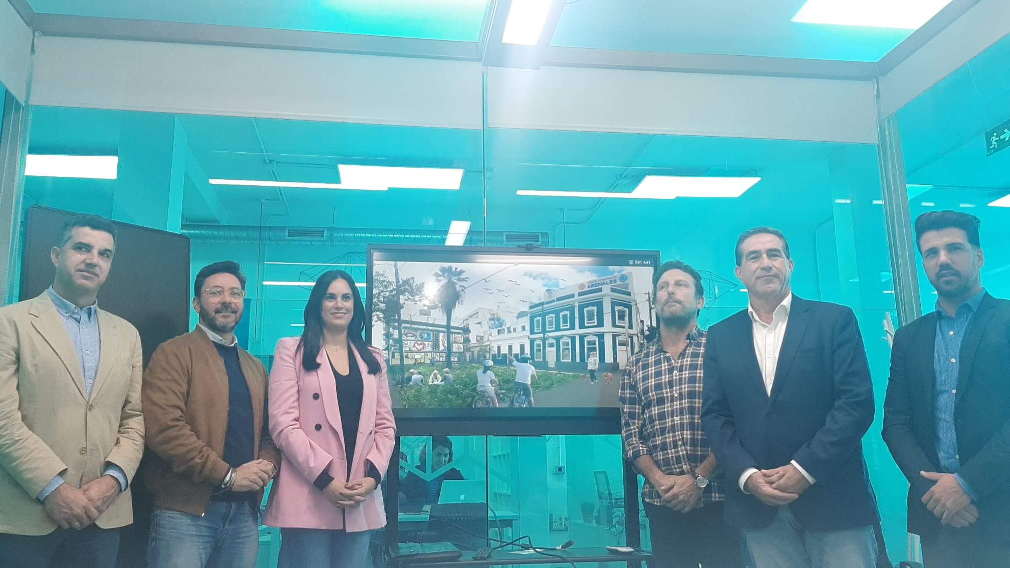 José Guerra, Vidina Espino, Luis González, Francis Candil y David Suárez, durante una rueda de prensa de CC para presentar el proyecto 'ArenArte'. / AH