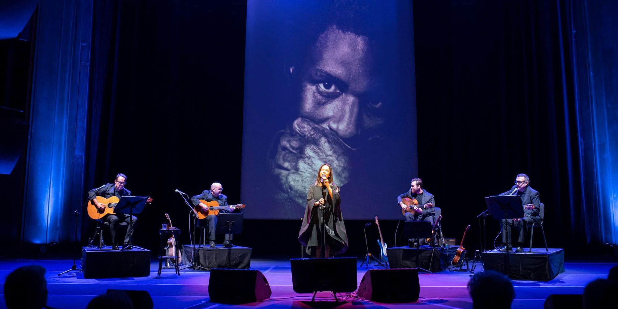Olga Cerpa y Mestisay, durante uno de sus conciertos en el Auditorio Alfredo Kraus. / Nacho González Oramas