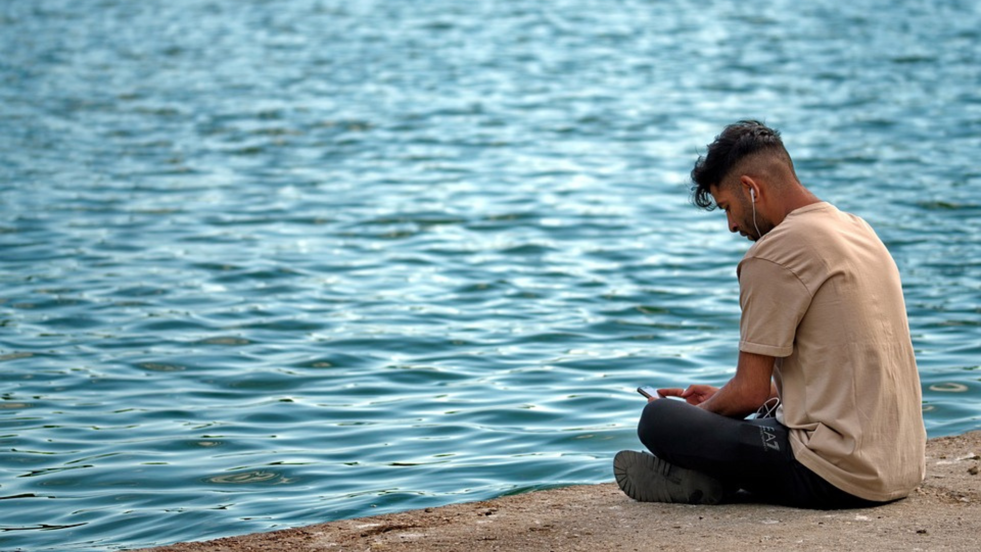 La cigüeña se olvida de El Hierro: los nacimientos caen casi un 30 % en la última década. / Pixabay La cigüeña se olvida de El Hierro: los nacimientos caen casi un 30 % en la última década. / Pixabay