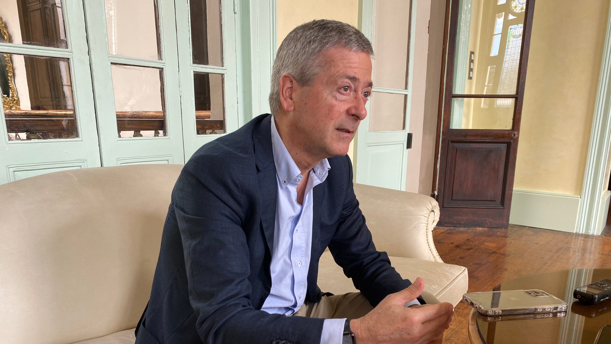 Agustín Manrique de Lara, presidente del Círculo de Empresarios de Gran Canaria, durante la entrevista con Atlántico Hoy. / AH