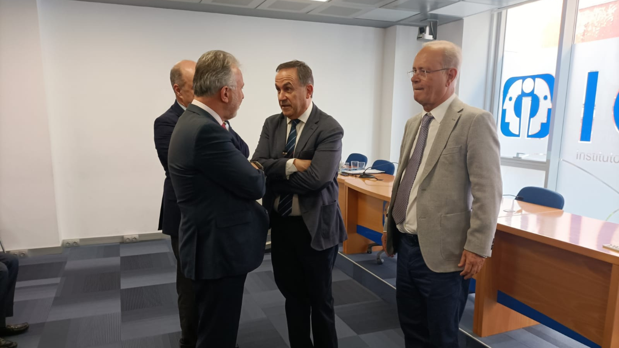 El viceconsejero de FP del País Vasco dialoga con Ángel Víctor Torres.  Atlántico Hoy