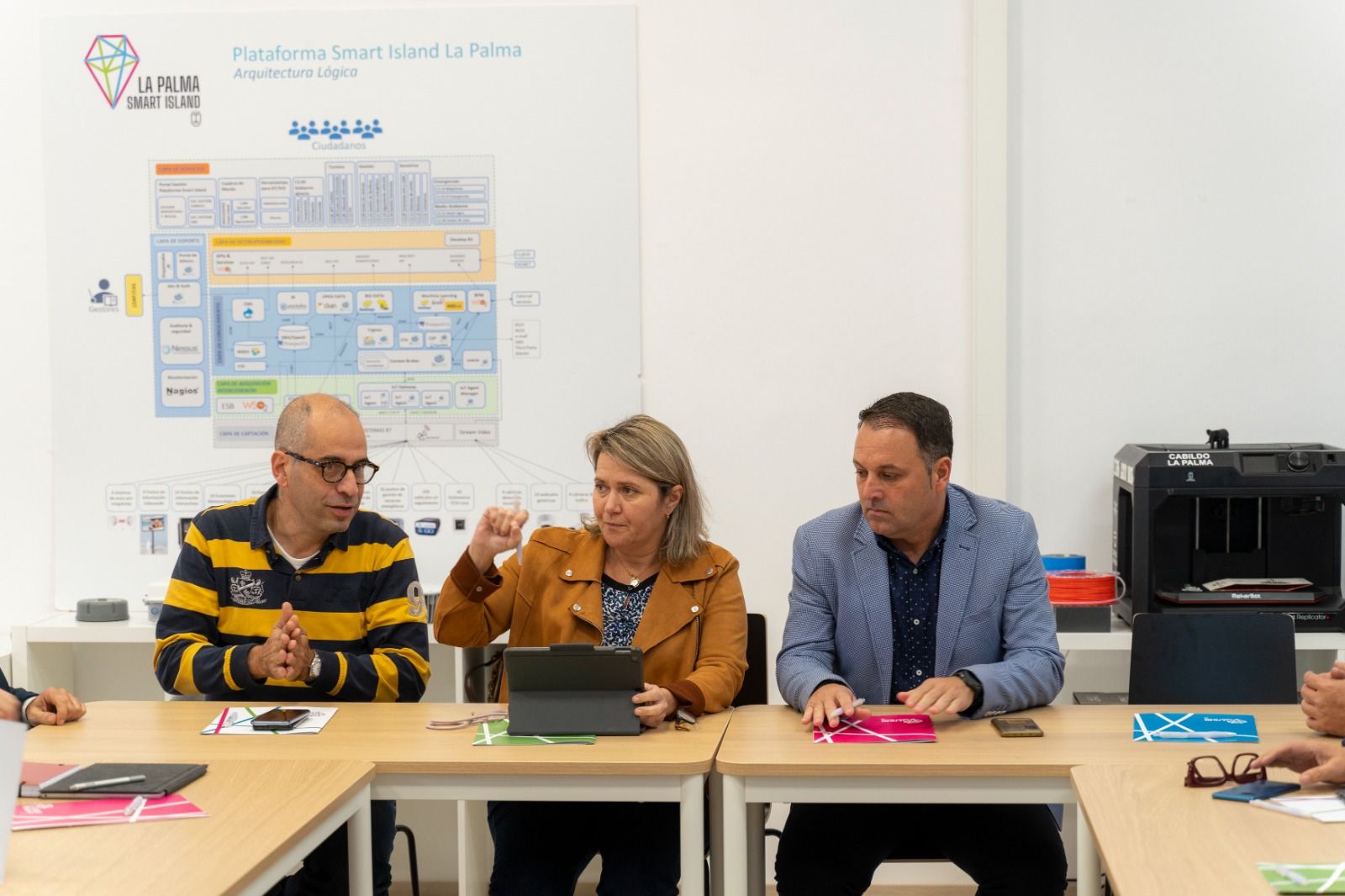 Reunión para abordar la recuperación agraria en La Palma. / Gobierno de Canarias