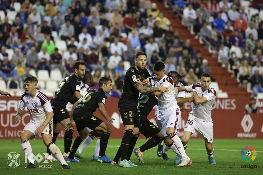 En la primera vuelta, Albacete y Tenerife empataron 1-1 en el Carlos Belmonte con goles de Manu Fuster y Borja Garcés./ LaLiga.