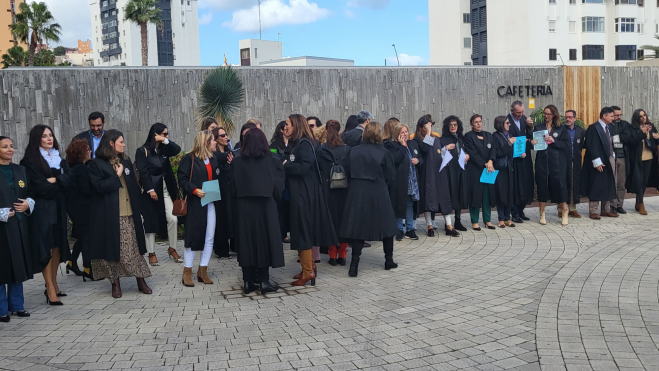 Letradas y letrados en una de sus protestas en Las Palmas de Gran Canaria. / Atlántico Hoy
