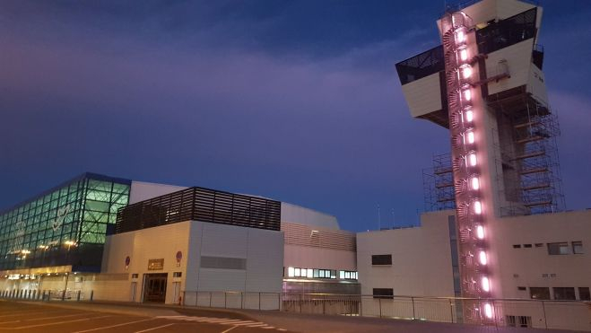 Torre de control del Aeropuerto de Gran Canaria. / Aena