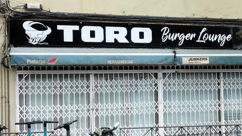 Local de Toro Burger Lounge en Santa Cruz de Tenerife, que abrirá próximamente./ AH