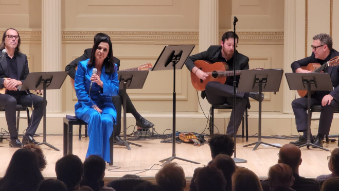 Actuación de Mestisay y Olga Cerpa en Nueva York.Olga Cerpa y Mestisay