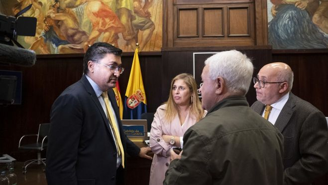  Antonio Morales destaca el alto nivel de consenso alcanzado en la sesión plenaria, en la que 27 iniciativas han recibido el apoyo de todos los grupos políticos. /Cabildo de Gran Canaria