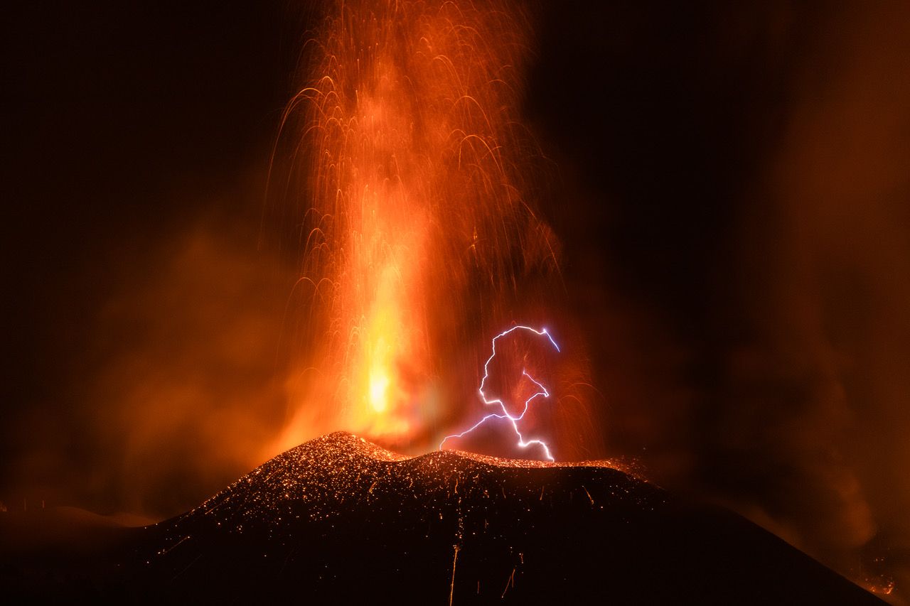 Foto del volcán de La Palma, ganadora de los Canarian Photo Awards 2023./ Santiago Leonardo Rodriguez