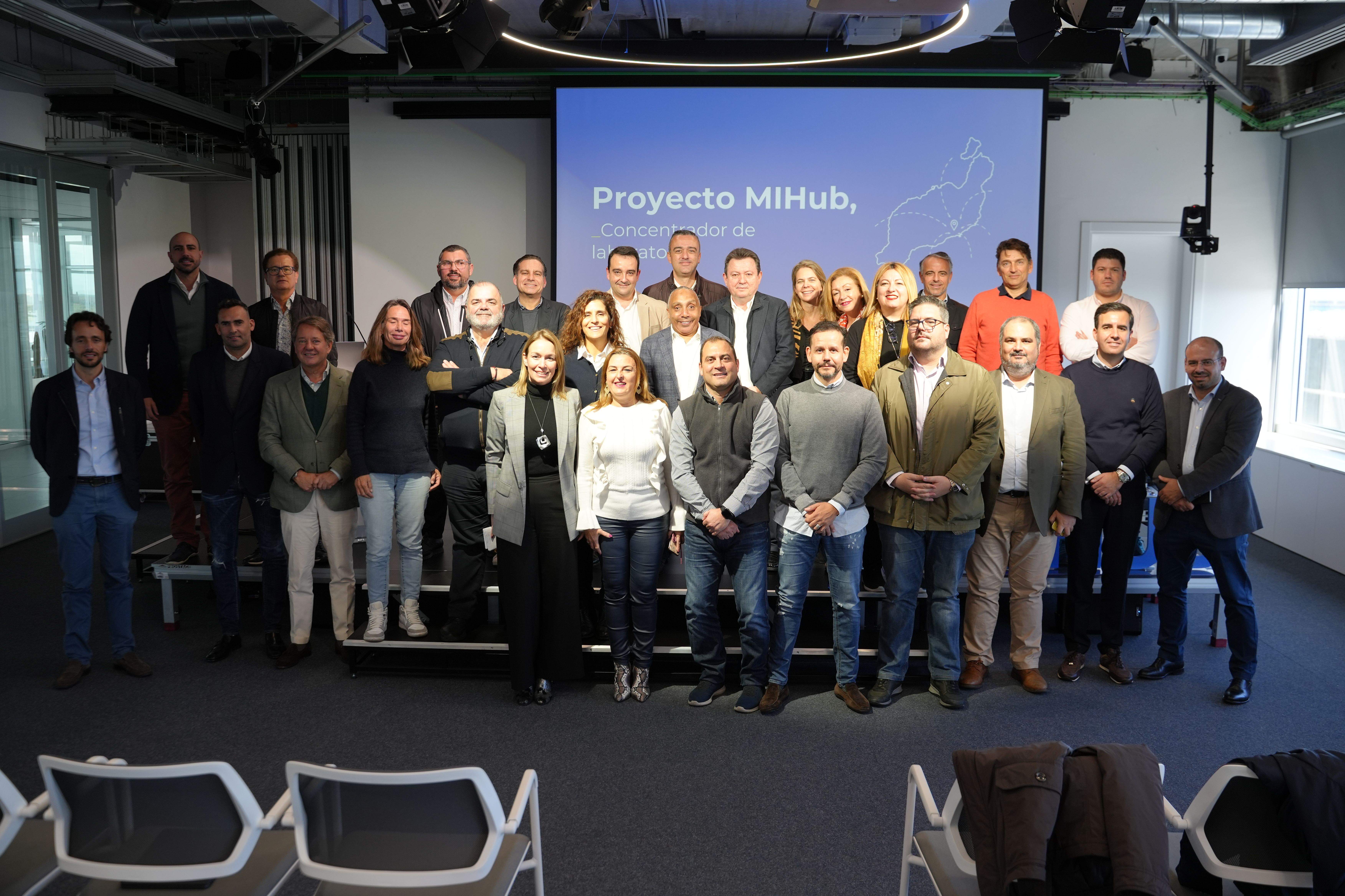 Club Financiero de Canarias y El Ciìrculo de Empresarios de Canarias en Marina Innova Hub./