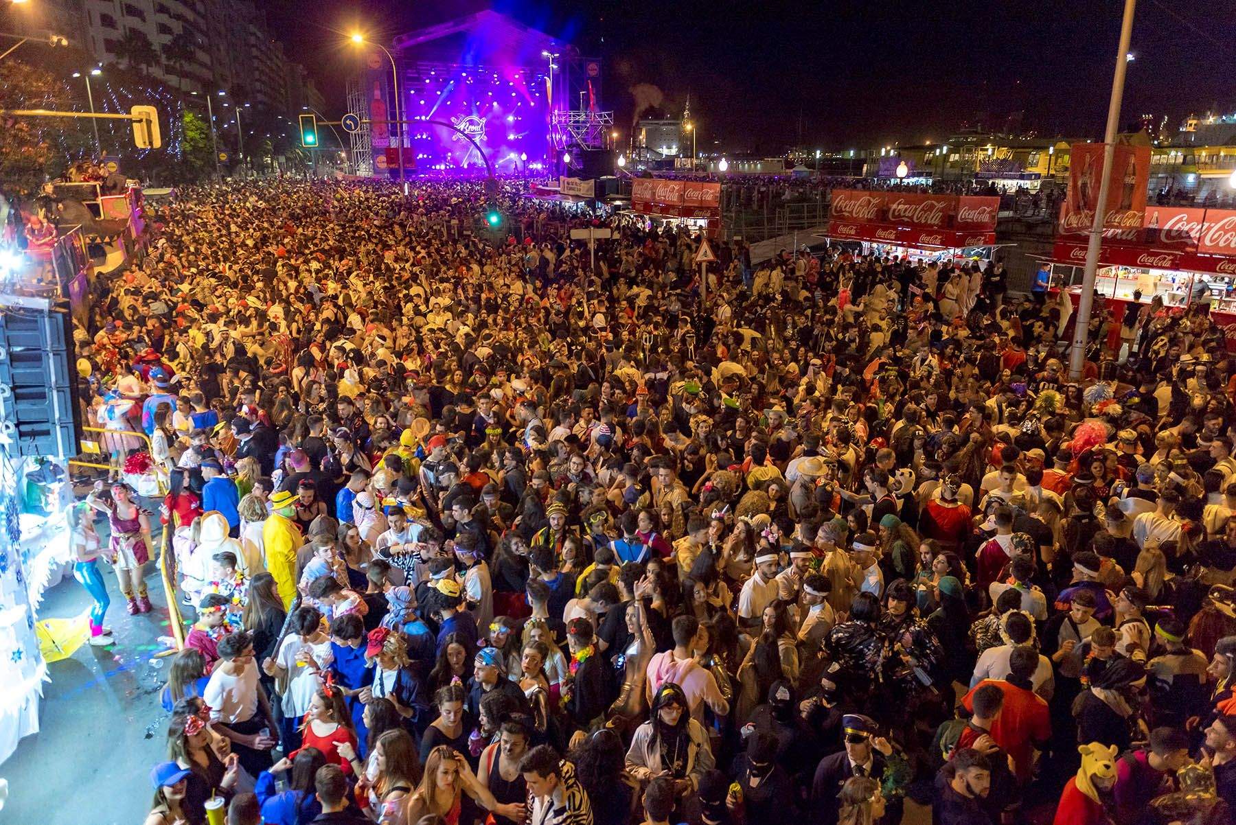 Imagen del Carnaval en la avenida Francisco La Roche. / Archivo 
