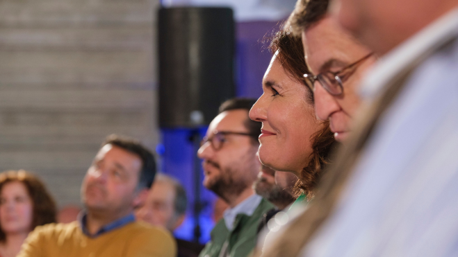 Dirigentes del PP en el mitin. / EFE / Ángel Medina