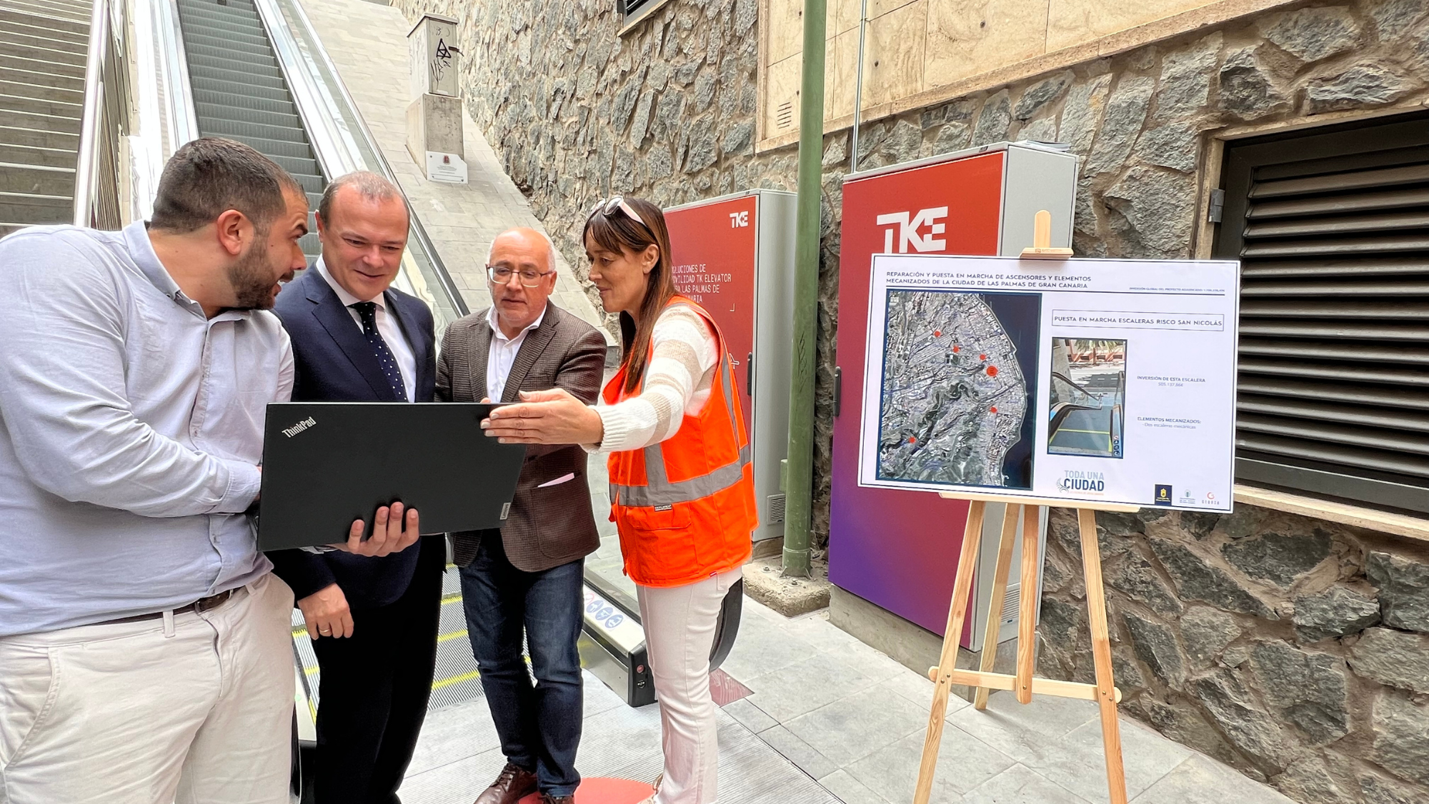 El alcalde de Las Palmas de Gran Canaria, Augusto Hidalgo, y el presidente del Cabildo, Antonio Morales, en la inauguración. /Ayuntamiento de Las Palmas de Gran Canaria
