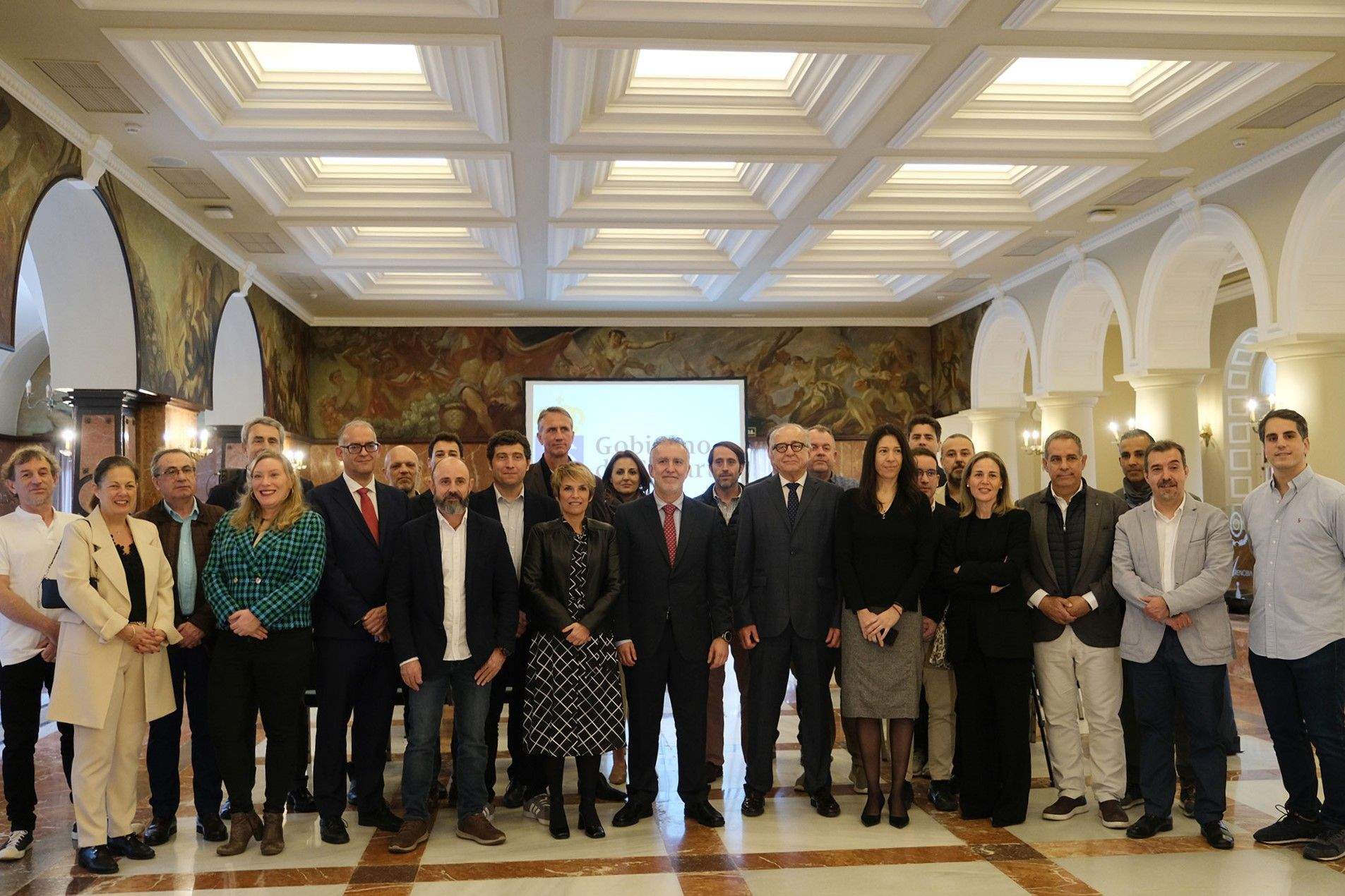 Recepción a las empresas que buscan conocer las ventajas de invertir en Canarias./