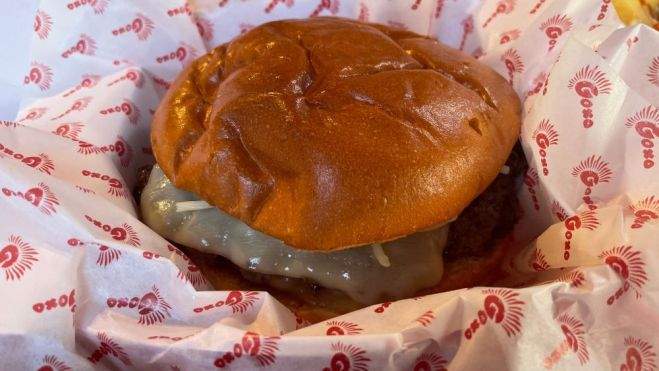 Hamburguesa Yakisoba. / AH