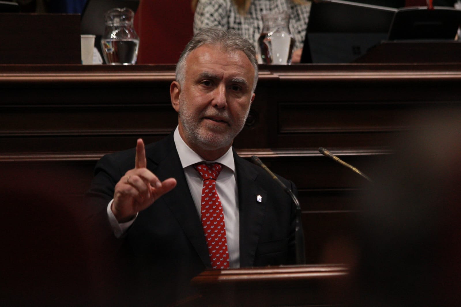 El presidente del Gobierno de Canarias, Ángel Víctor Torres, en su intervención en el Debate sobre el Estado de la Nacionalidad Canaria./ AH - Álvaro Oliver