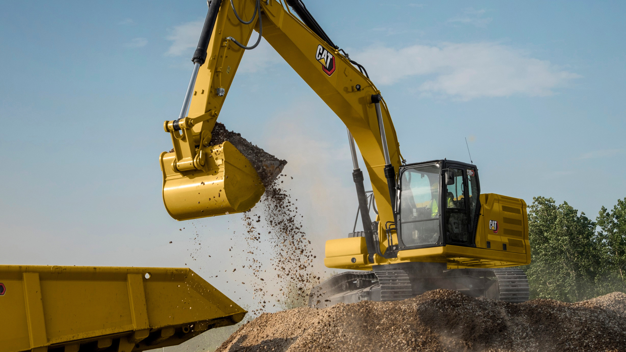 Máquina operada en una construcción en Canarias./ FINANZAUTO