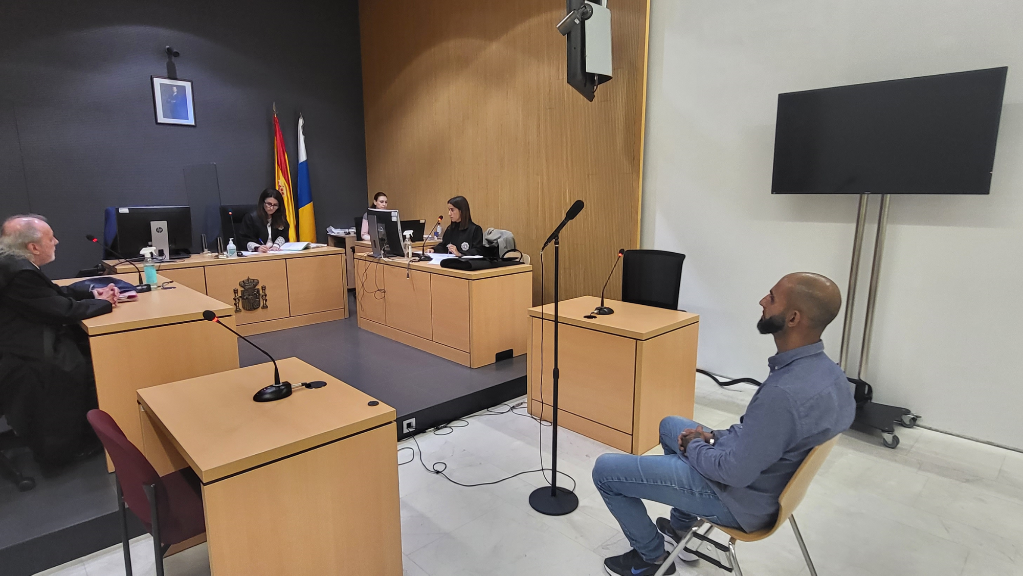 En la imagen, el vecino de Ingenio condenado a cuatro años de prisión por atracar un supermercado UDACO. / Atlántico Hoy