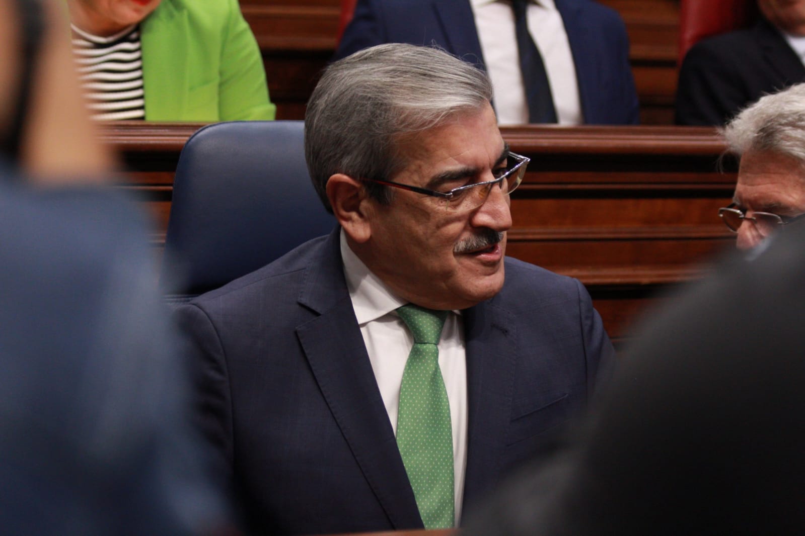 El vicepresidente de Canarias, Román Rodríguez, durante el primer día del Debate sobre el Estado de la Nacionalidad 2023./ Álvaro Oliver (AH)