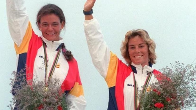 Patricia Guerra y Theresa Zabell cuando ganaron la medalla de oro en los Juegos Olímpicos del 92. /EFE Patricia Guerra y Theresa Zabell cuando ganaron la medalla de oro en los Juegos Olímpicos del 92. /EFE