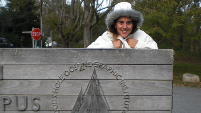María Dolores Pérez Hernández recorre los centros educativos para hablar sobre su experiencia en el campo de la investigación y ser un referente para las mujeres./ Cedida María Dolores Pérez Hernández recorre los centros educativos para hablar sobre su experiencia en el campo de la investigación y ser un referente para las mujeres./ Cedida