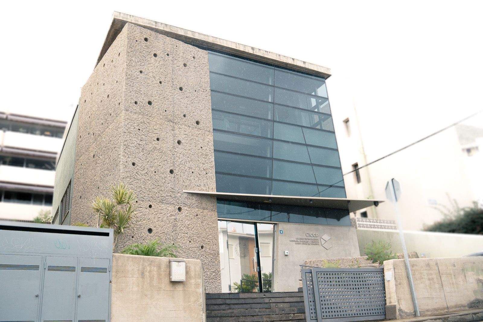 Edificio donde se ubica el Colegio de Ingenieros de Caminos, Canales y Puertos./