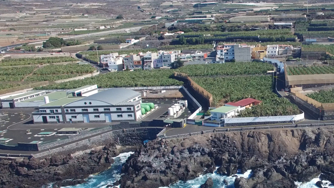 Vista aérea de la desaladora de Fonsalía, en Guía de Isora.Ayuntamiento de Guía de Isora