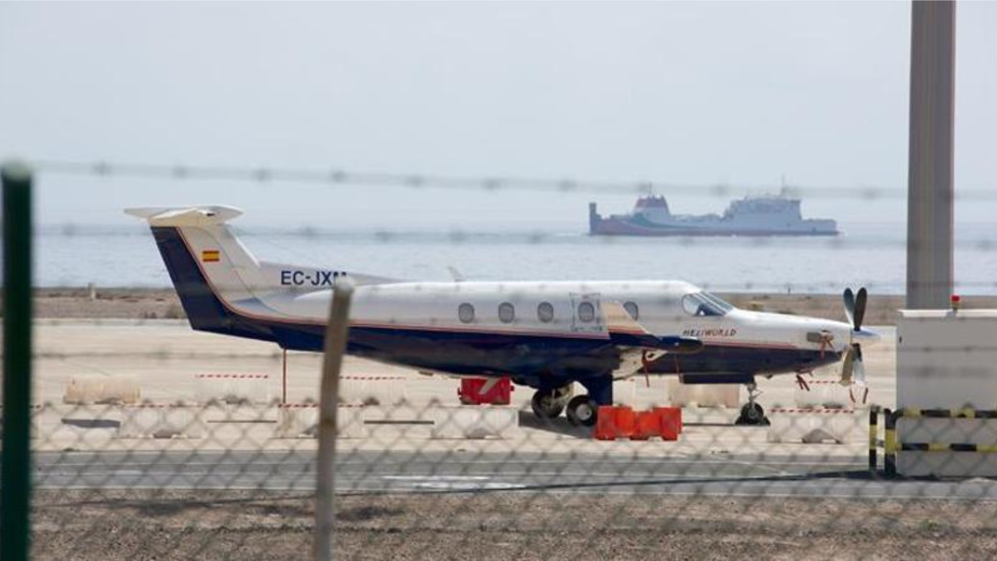 A juicio, el piloto que huyó después de aterrizar en Fuerteventura con una avioneta cargada de coca. EFE (1) A juicio, el piloto que huyó después de aterrizar en Fuerteventura con una avioneta cargada de coca. EFE (1)