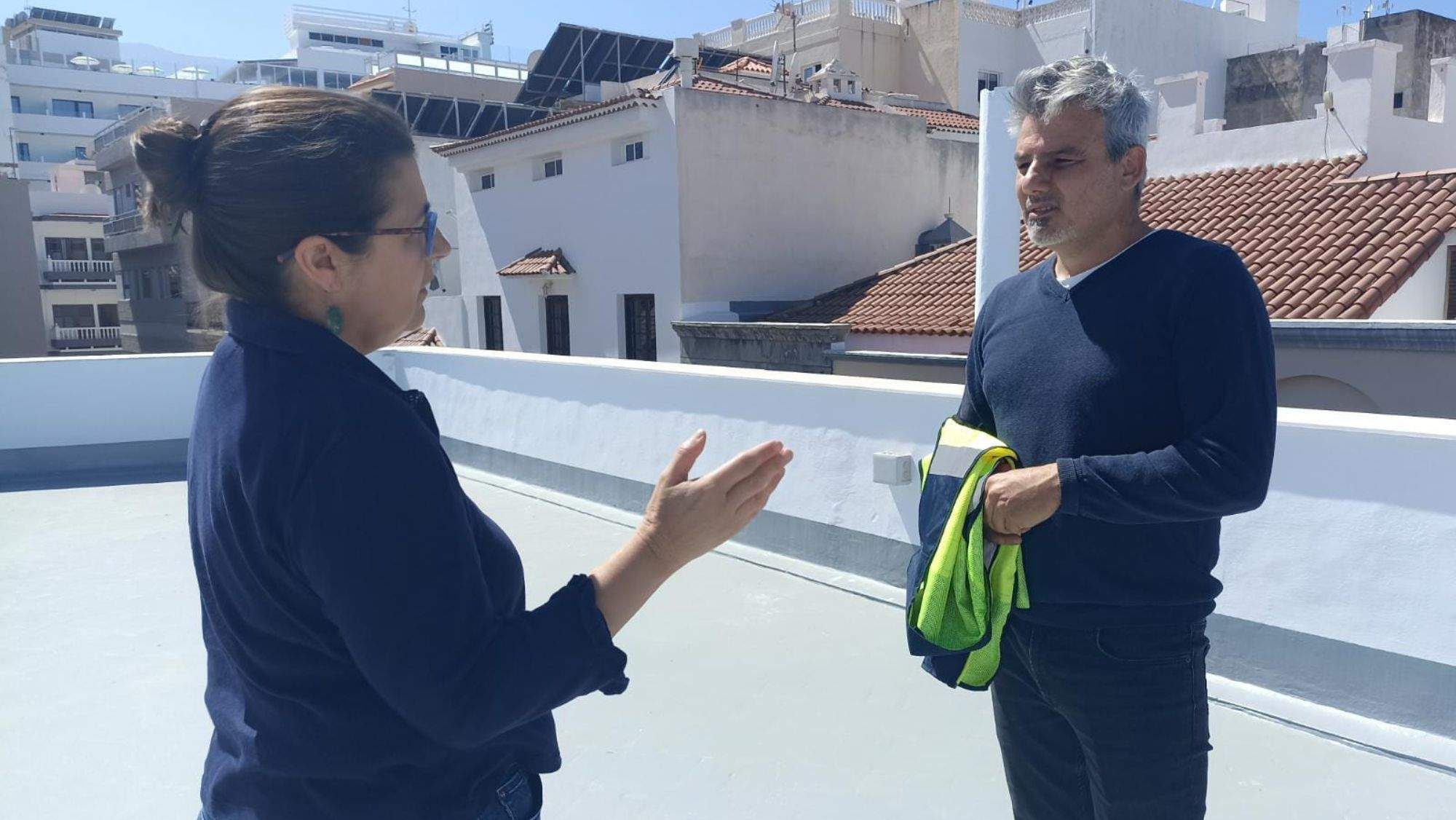 El concejal David Hernández confirmó el final de las obras de mantenimiento de la Escuela de música del Puerto de la Cruz. / Cedida